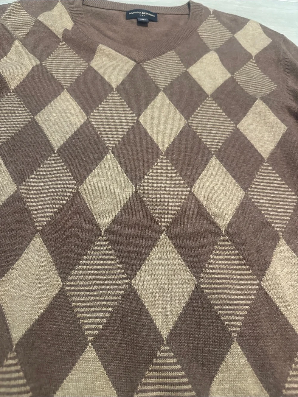 Banana Republic Men's Brown Argyle V-Neck Sweater